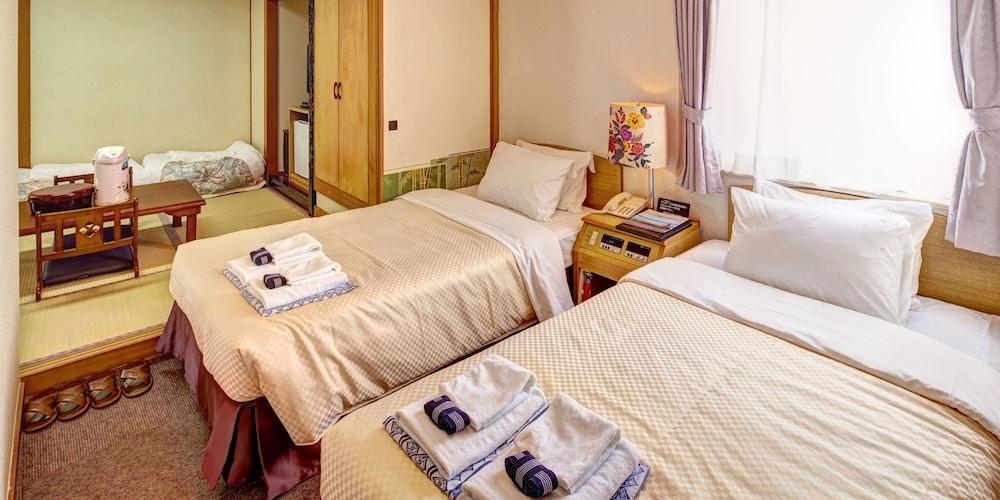 Okinawa Sun Plaza Hotel Naha Esterno foto