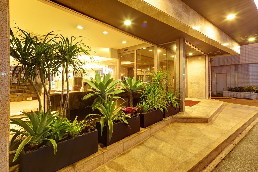 Okinawa Sun Plaza Hotel Naha Esterno foto